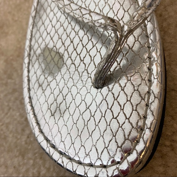 💝Stuart Weitzman Thong Slippers - Picture 5 of 6